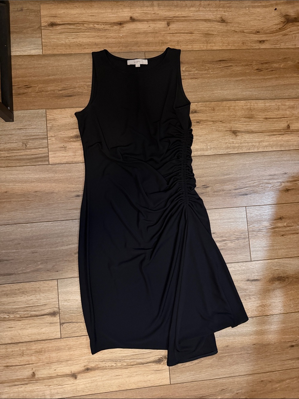 LOFT Black Sleeveless Ruched-Side Midi Dress